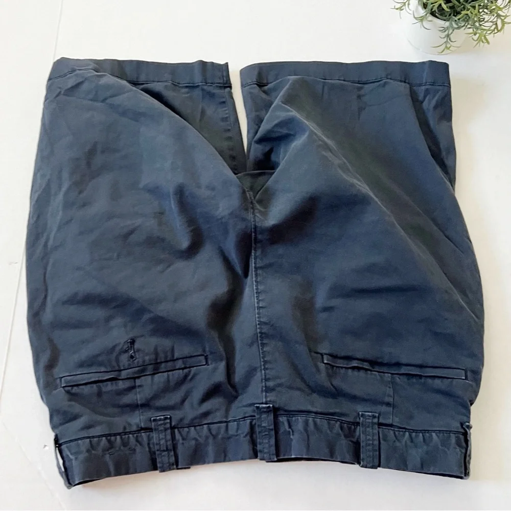 J. Crew Mens 9” Stretch Chino Shorts in Slate Blue